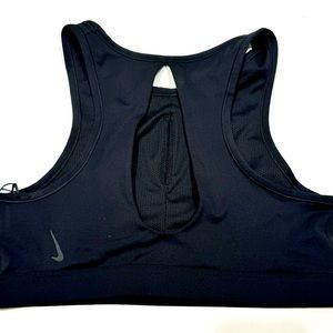 Nike Swoosh Sorts Bra